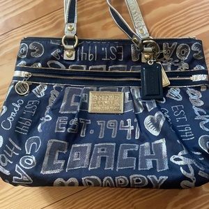 Coach Tote Bag IN GREAT CONDITION